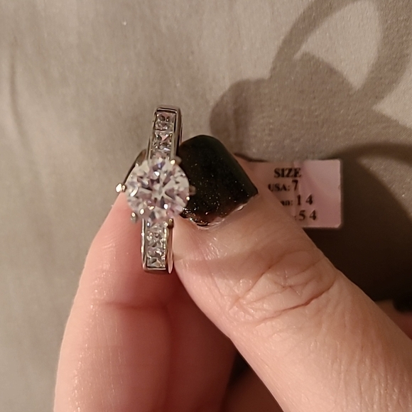 Cubic zirconia stainless steel flat rounded top band ring - Picture 7 of 9